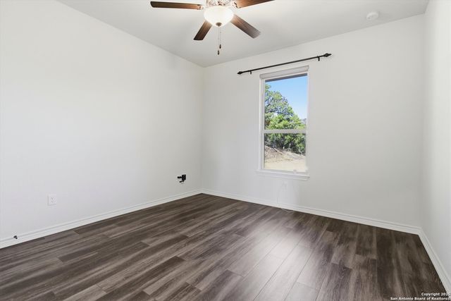 189 Pr 1732, Mico, TX 78056