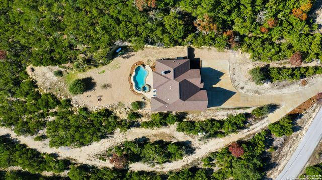 189 Pr 1732, Mico, TX 78056