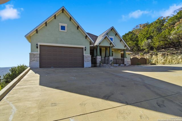 189 Pr 1732, Mico, TX 78056