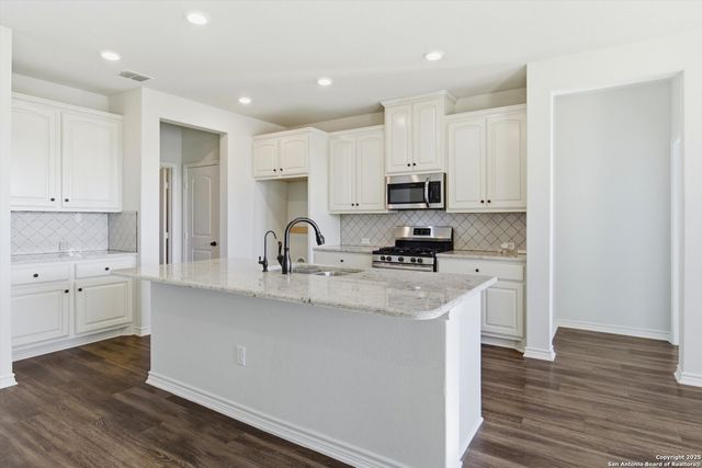 189 Pr 1732, Mico, TX 78056