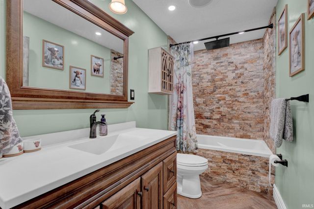 4920 Shady Court, Evansville, IN 47712