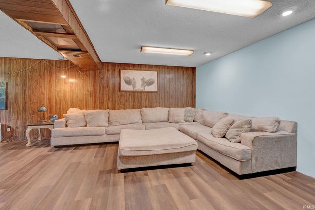 4920 Shady Court, Evansville, IN 47712