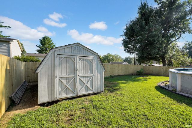 4920 Shady Court, Evansville, IN 47712