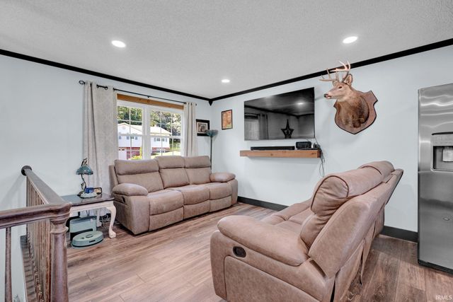 4920 Shady Court, Evansville, IN 47712