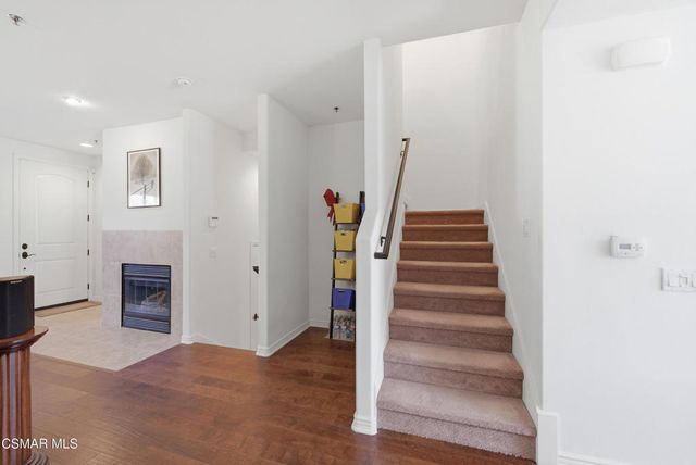 332 E Hilltop Way, Thousand Oaks, CA 91362