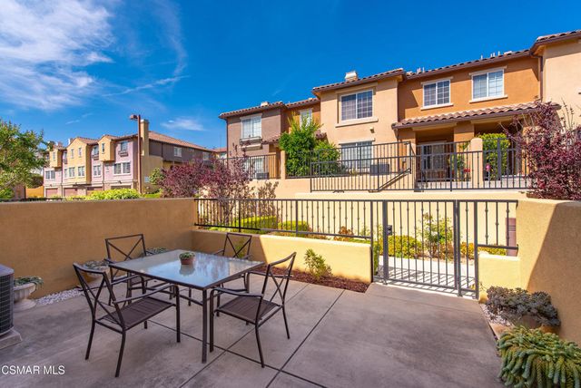 332 E Hilltop Way, Thousand Oaks, CA 91362