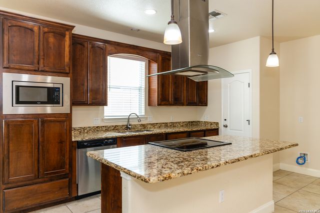 1026 Avenue H, Poteet, TX 78065