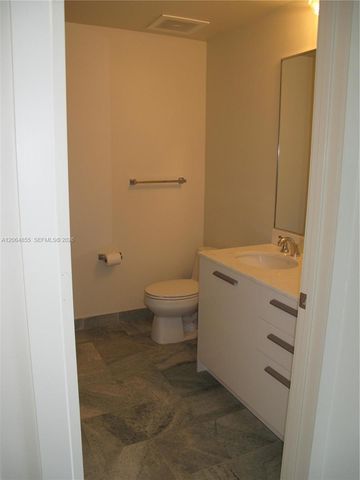 1050 Brickell Ave 3312, Miami, FL 33131
