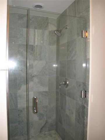 1050 Brickell Ave 3312, Miami, FL 33131