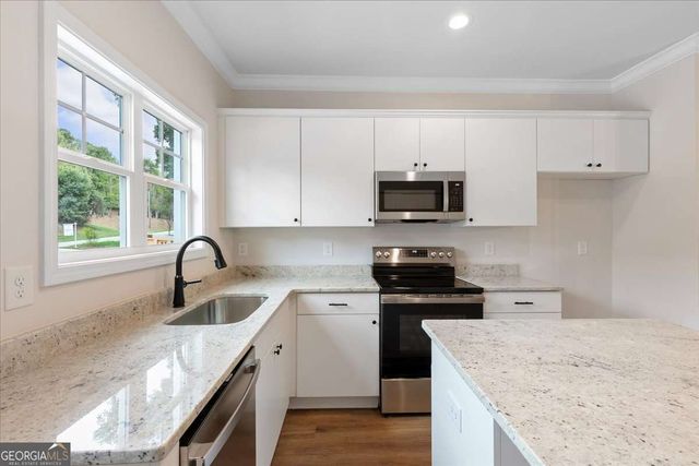 2447 NW Old Thompson Bridge Road, Gainesville, GA 30501