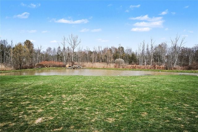 3906 Teresa Drive, Walworth, NY 14568