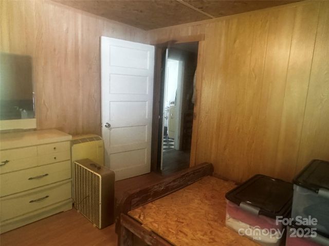 8485 Hwy 197 Highway, Green Mountain, NC 28740