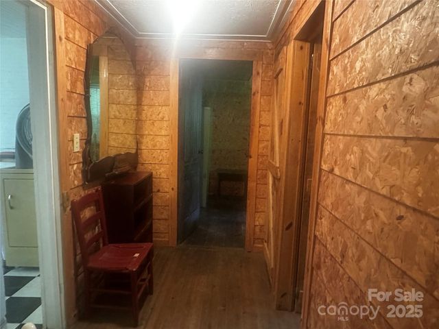 8485 Hwy 197 Highway, Green Mountain, NC 28740
