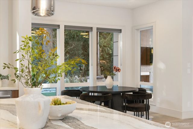 1717 99th Avenue NE, Bellevue, WA 98004