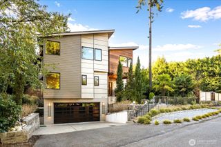 1717 99th Avenue NE, Bellevue, WA 98004