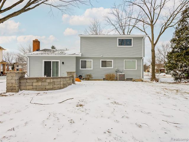 21964 Sunrise Boulevard, Novi, MI 48375