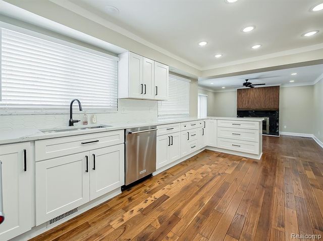 21964 Sunrise Boulevard, Novi, MI 48375