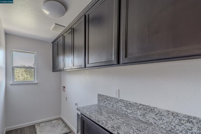723 Phillipi Way, Sacramento, CA 95838