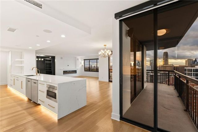 3481 Lakeside Drive NE P206, Atlanta, GA 30326