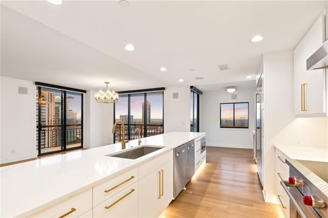 3481 Lakeside Drive NE P206, Atlanta, GA 30326