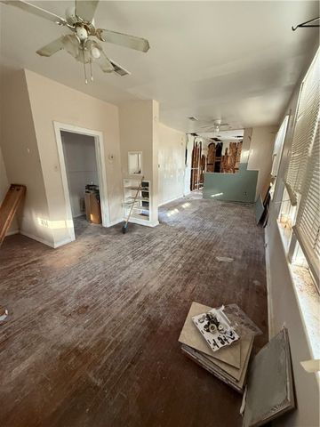 349 Glenoak Dr, Corpus Christi, TX 78418