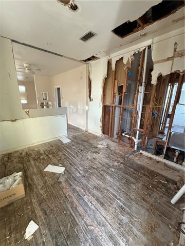 349 Glenoak Dr, Corpus Christi, TX 78418