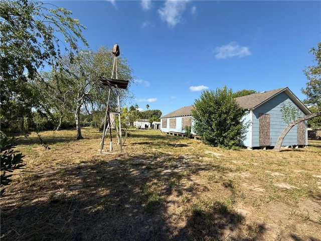 349 Glenoak Dr, Corpus Christi, TX 78418