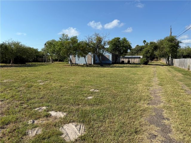 349 Glenoak Dr, Corpus Christi, TX 78418