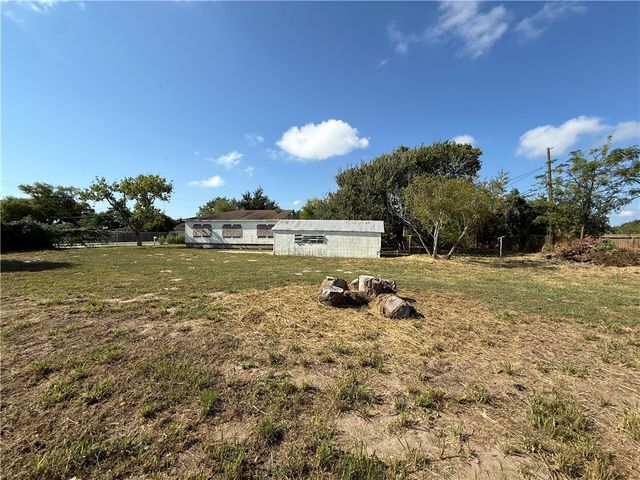 349 Glenoak Dr, Corpus Christi, TX 78418