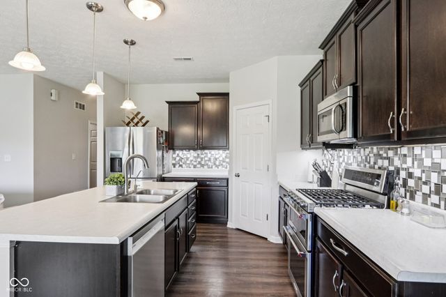 2418 Bridlewood Drive, Franklin, IN 46131