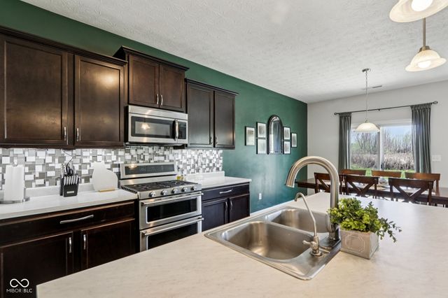 2418 Bridlewood Drive, Franklin, IN 46131