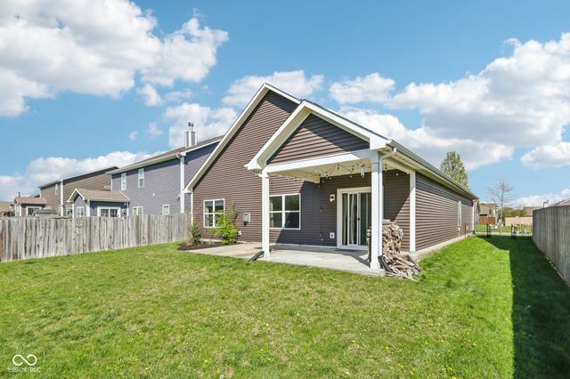 2418 Bridlewood Drive, Franklin, IN 46131