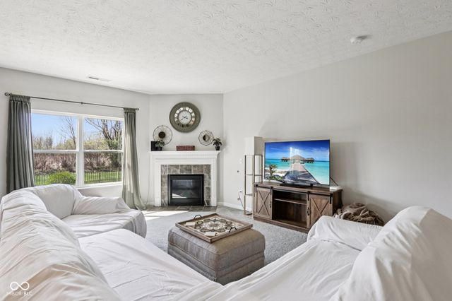 2418 Bridlewood Drive, Franklin, IN 46131