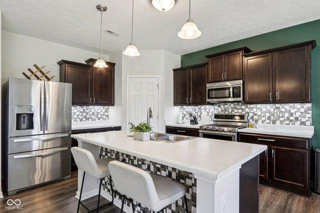 2418 Bridlewood Drive, Franklin, IN 46131