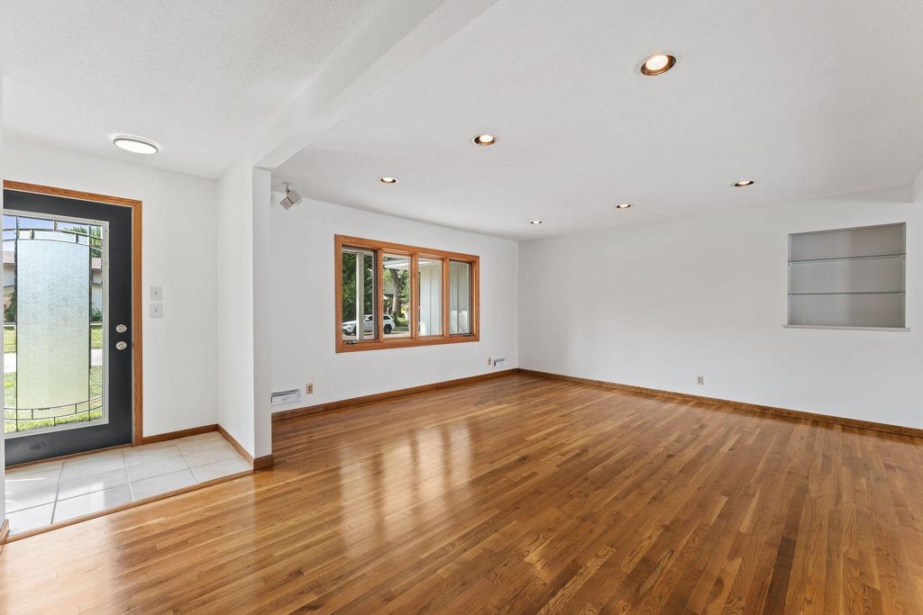 14490 Gannon Way, Apple Valley, MN 55124 — photo 5
