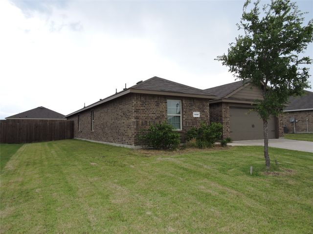1210 Honeysuckle Drive, Josephine, TX 75189