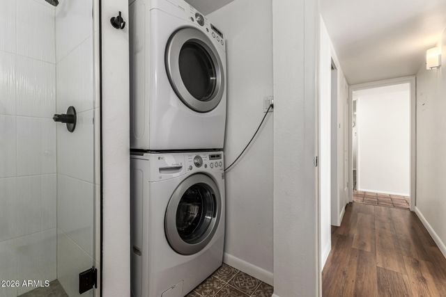 3242 E CAMELBACK Road 102, Phoenix, AZ 85018