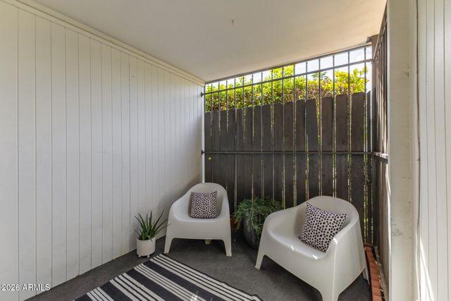 3242 E CAMELBACK Road 102, Phoenix, AZ 85018