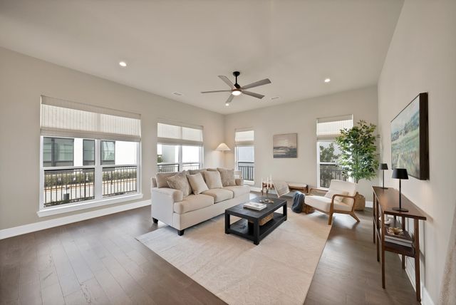 123 Garden Court E, Arlington, TX 76013