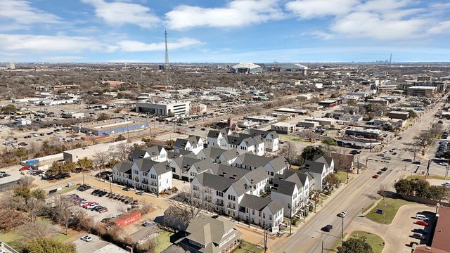 123 Garden Court E, Arlington, TX 76013