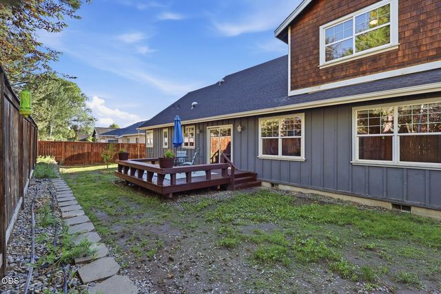61172 Hilmer Creek Drive, Bend, OR 97702