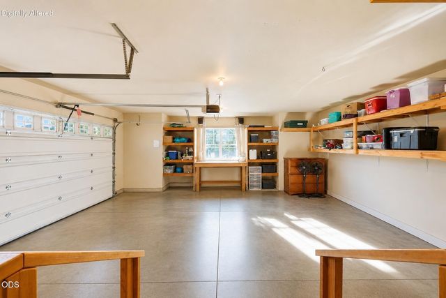 61172 Hilmer Creek Drive, Bend, OR 97702