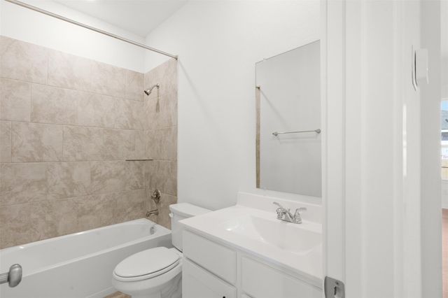 25632 Wheat Seed LN, Elgin, TX 78621