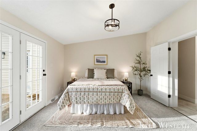 7976 10 Mile Road, Rockford, MI 49341