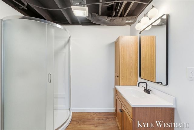 7976 10 Mile Road, Rockford, MI 49341