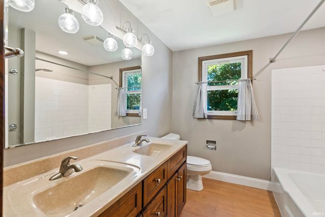 1720 Douglas Lane, New Haven, IN 46774