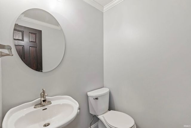 1720 Douglas Lane, New Haven, IN 46774