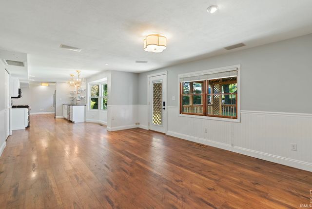 1720 Douglas Lane, New Haven, IN 46774