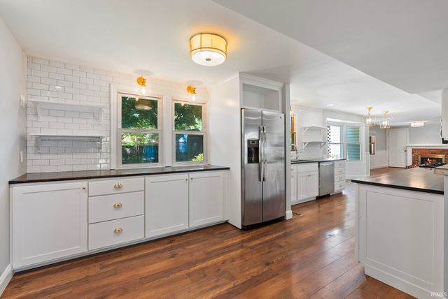1720 Douglas Lane, New Haven, IN 46774