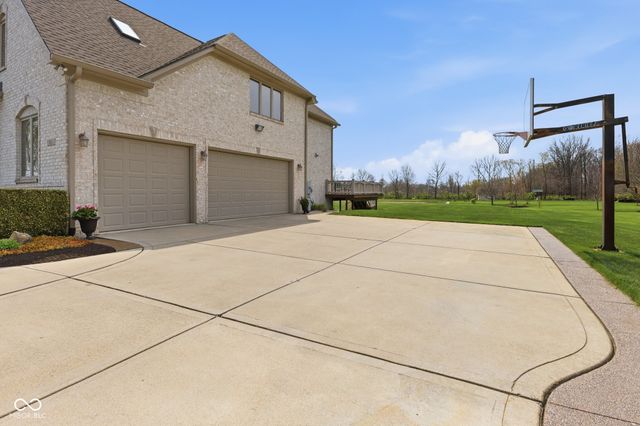 7111 W Cub Boulevard, New Palestine, IN 46163
